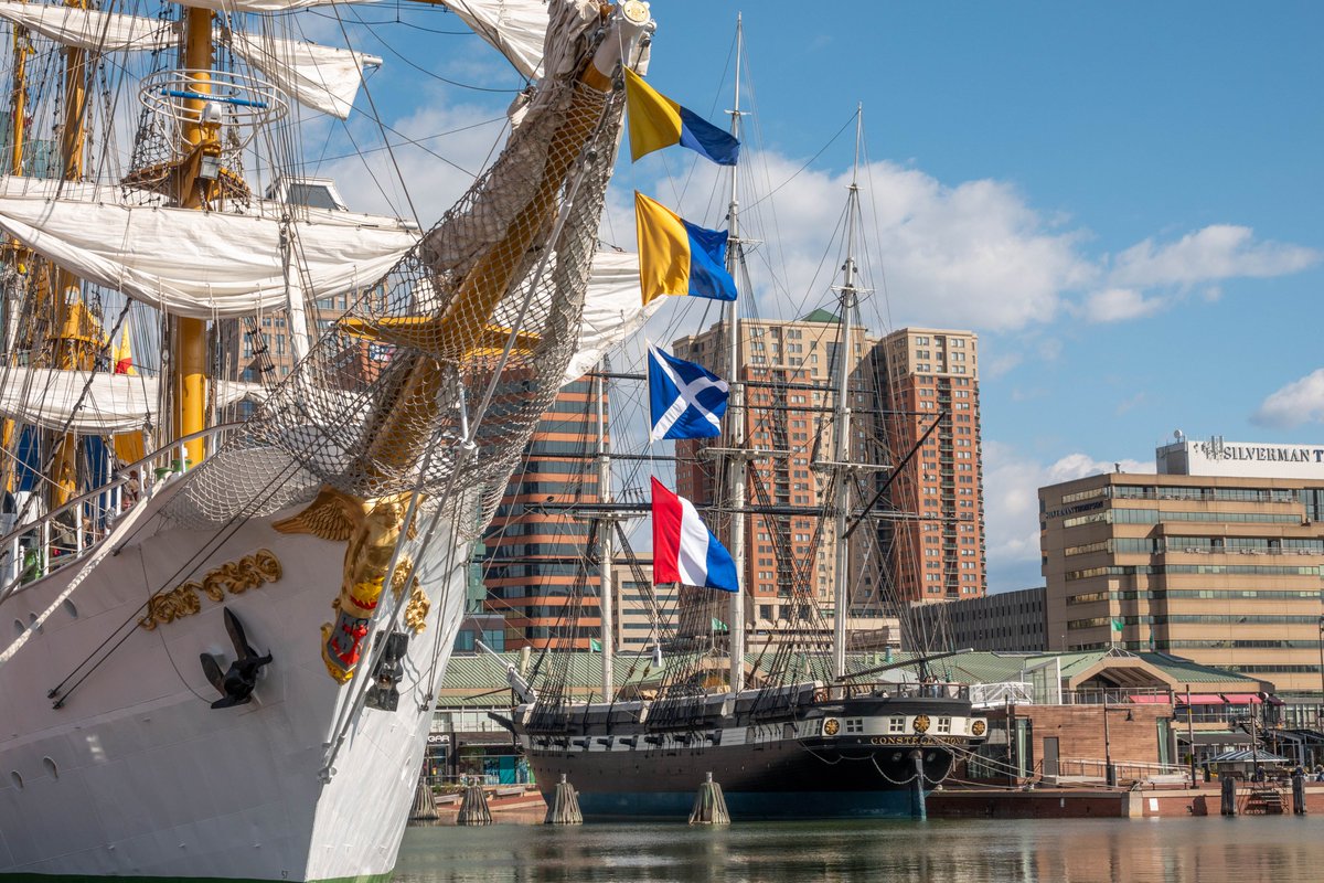 Bow of ARC Gloria and USS Constellation