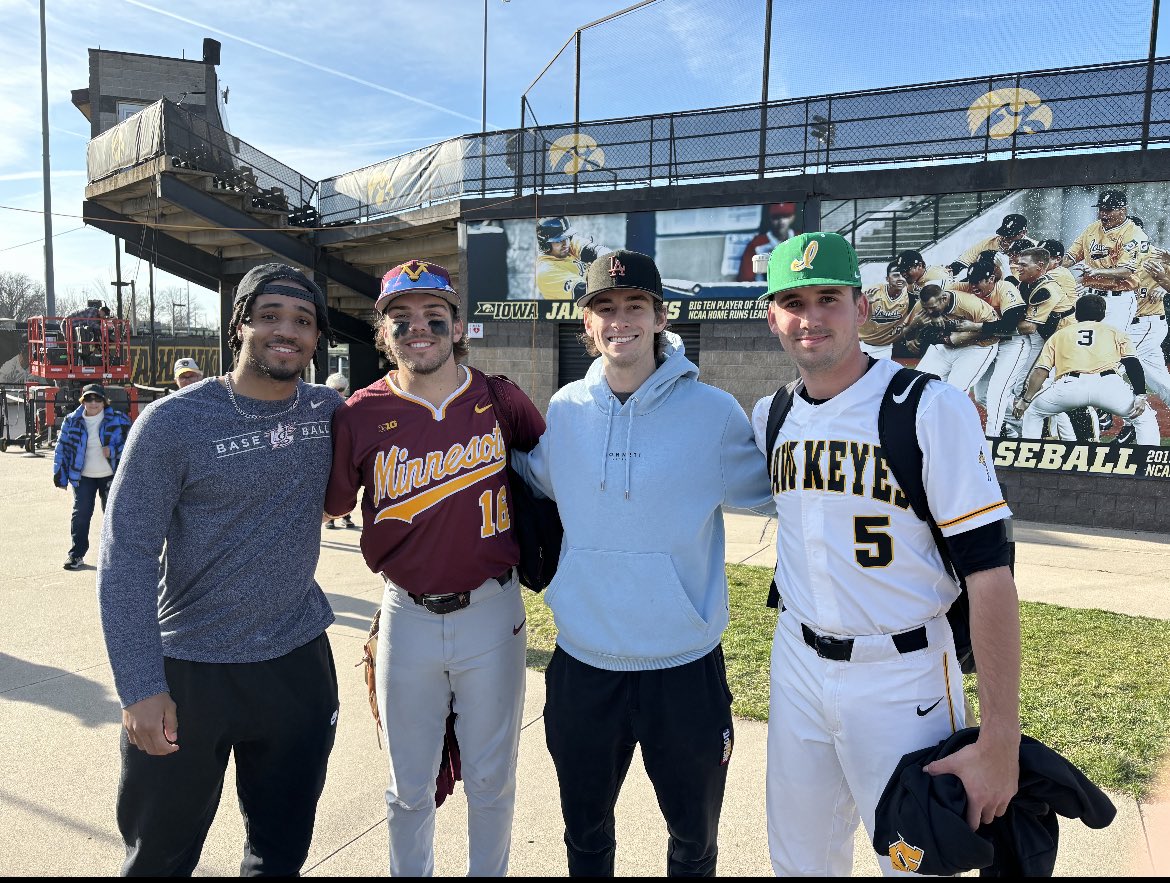 Former Eagle greats ⁦@ReeceBeuter⁩ ⁦@LecariElion5⁩ ⁦@JFitz03_⁩ ⁦@CalebFuller15⁩ today at Duane Banks field. #Family#ForeverEagles