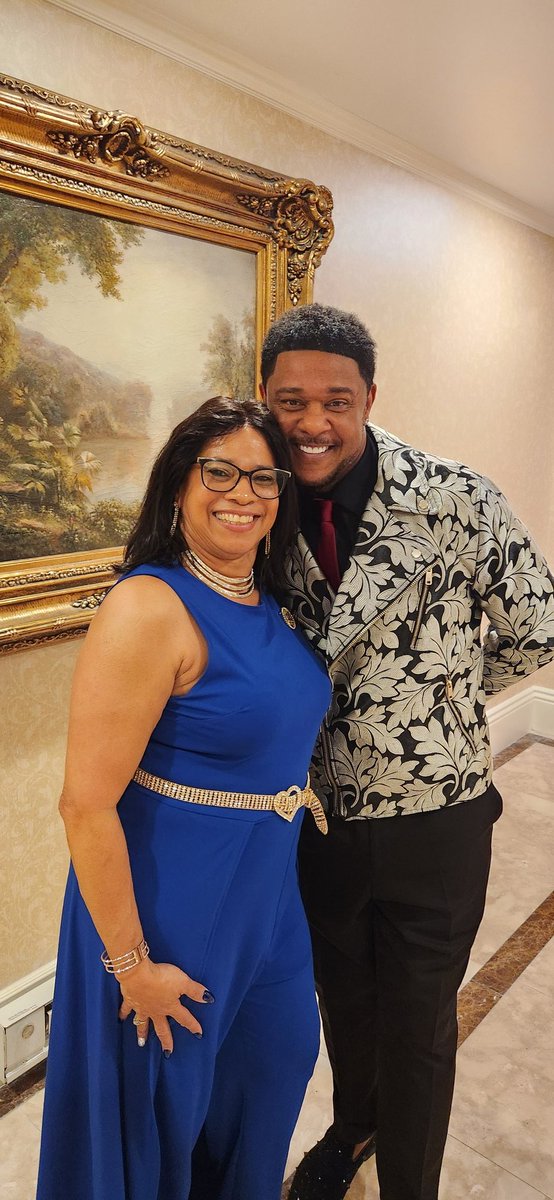 DelawareBlogger's tweet photo. Thank you @iam_POOCHHALL for being a wonderful MC for our #Dancingwiththedestars #DelawareBlogger #DelawarePodcaster https://t.co/m21xaTnQhn