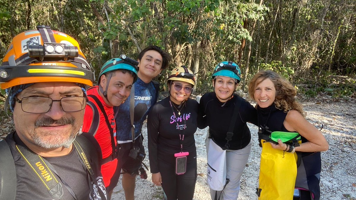 Somos voluntarios dedicados a la espeleología y ciencia ciudadana, preservando los secretos que yacen bajo tierra. 🌐🔍

 ✨🇲🇽👷🏽‍♂️🧭🌊📸🔎🌳💚✨
#CenotesUrbanos
#SinCenotesNoHayParaíso
#ExploraciónSubterránea
#CuevasEnCasa
#ProtegiendoLaNaturaleza
#ExplorandoPlayaDelCarmen