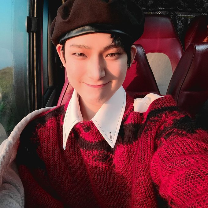 riwondoor's tweet image. did u guys know they were actually classmates back in high school??? #twinkhigh #classof2021