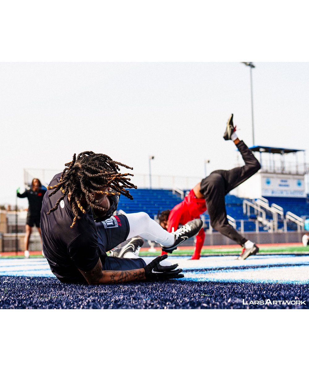 larsartwork's tweet image. Always looking to improve on the craft. (1/2)