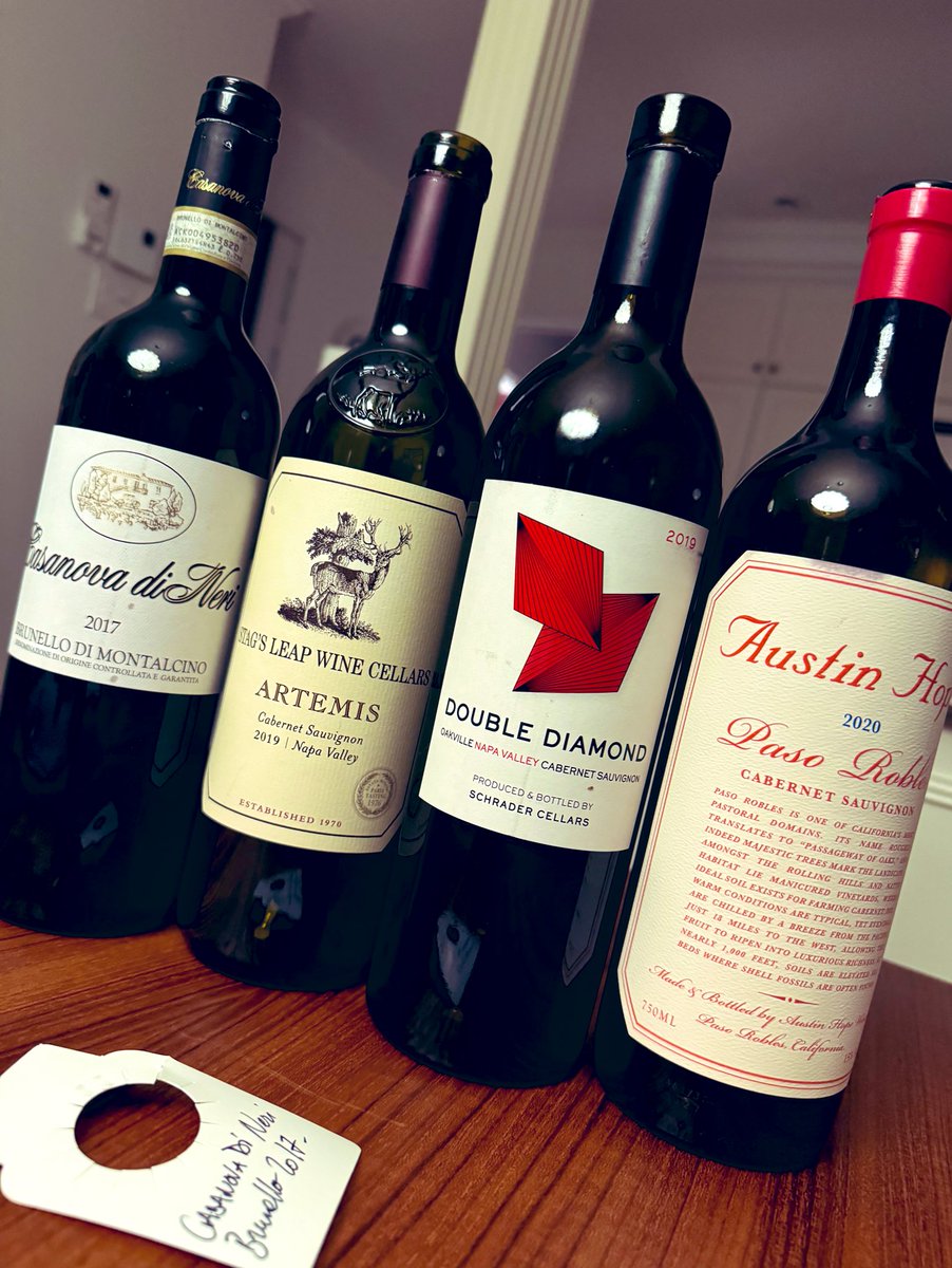 Amazing lineup tonight!! @MunizMe @wineworldnews @HippoVino @peterarcaro84 @ZoltanCsabaNagy @MTLWINEGUY @BsLegion @Friscokid49 @jwalkermobile @dpen_cc @StagsLeapCASK23 @schradercellars @JamesSuckling