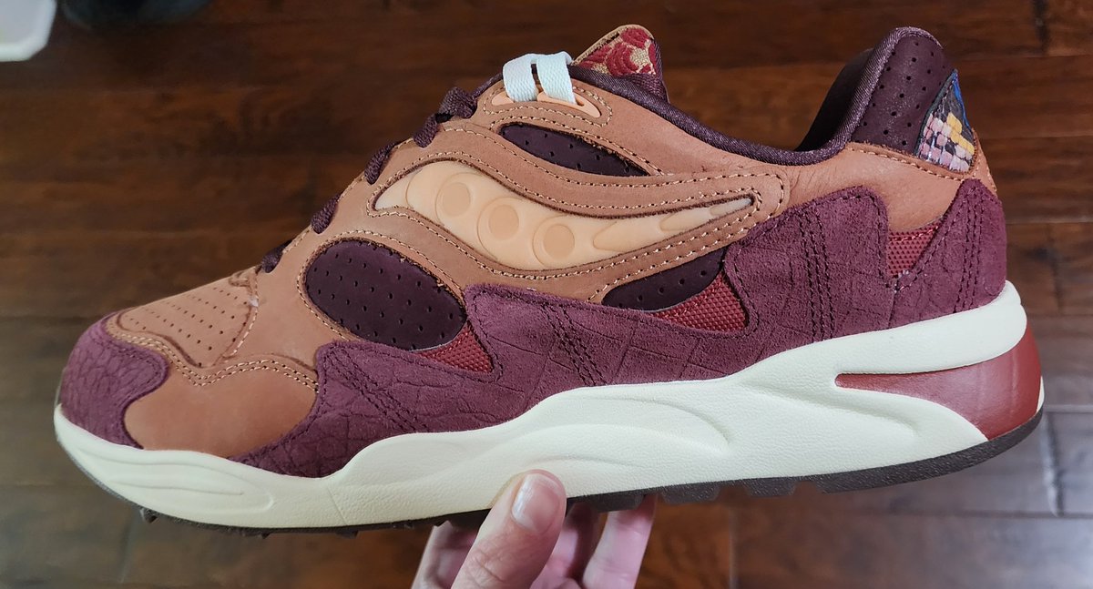 Reds_Edge's tweet photo. The Saucony Red Dragon is definitely a good one. I didn't even know these were coming and apparently this is a pack. Can't wait to see what the other shoes looks like. https://t.co/YMTZJl9ycV