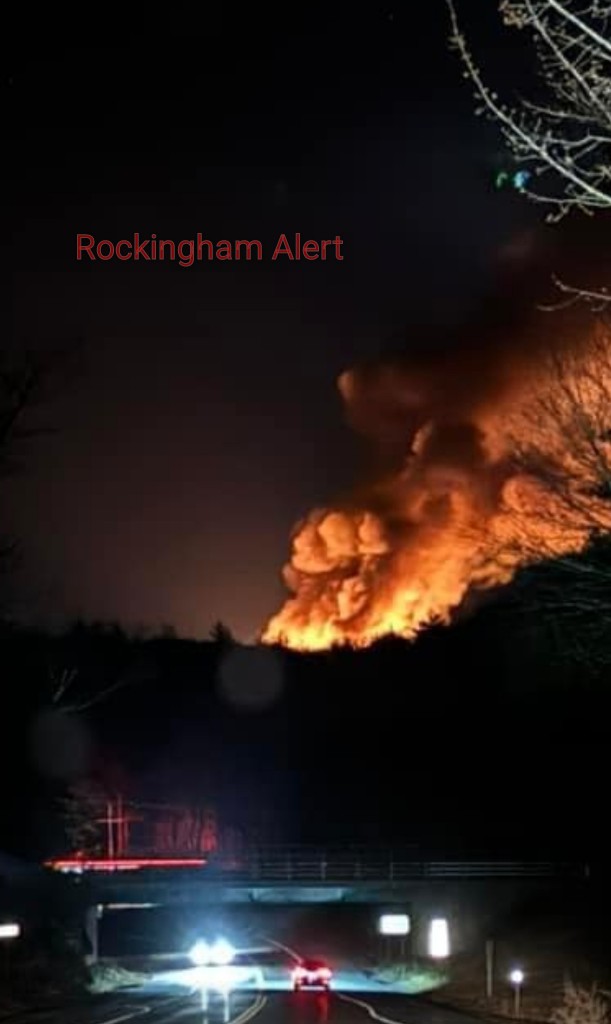 (OOA) Lee, NH *1ST ALARM* 26 Captain Smith Emerson Rd (Tuckaway Farm) - 3 barns fully involved, exposure issues to the main house, mutual aid to the scene, additional tankers for water supply - 3/30 - 21:37 #LeeNH