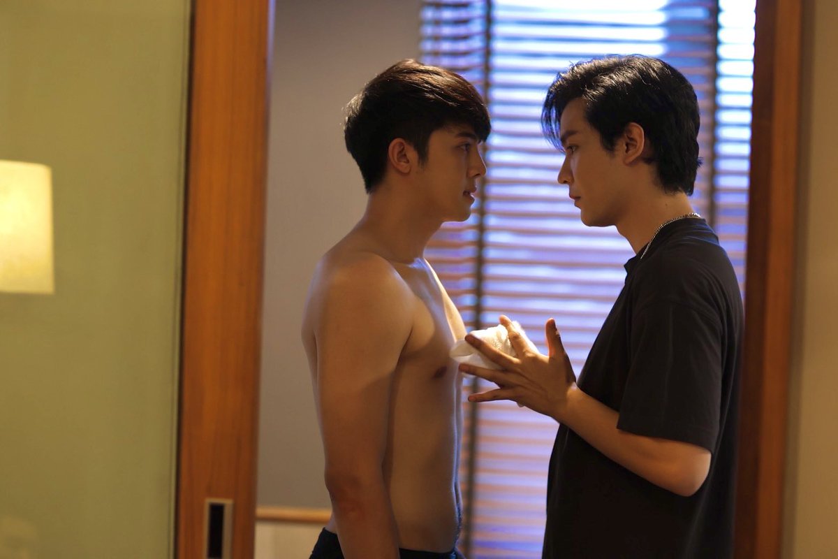 plum_khonproad's tweet photo. [Behind the scene] รวบรวบภาพ #ปลื้มคนโปรดEP7 หลากหลายความสนุกครบครัน เข้มจนข้นสุด ๆ ไปเลย เอามาฝากให้ทุกคนได้ติดตามต่อในสัปดาห์หน้า❤️🌟

#ปลื้มคนโปรด #Asecretlylove #คิมคัท #KimKut #ดูทีวีกด33 #ดูมือถือกด3Plus #WeTVth #WeTVซีรีส์วาย https://t.co/3JGMEOyWcT