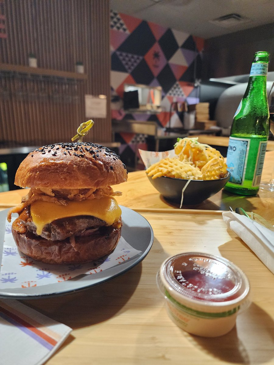 Luigi_Burger tweet media