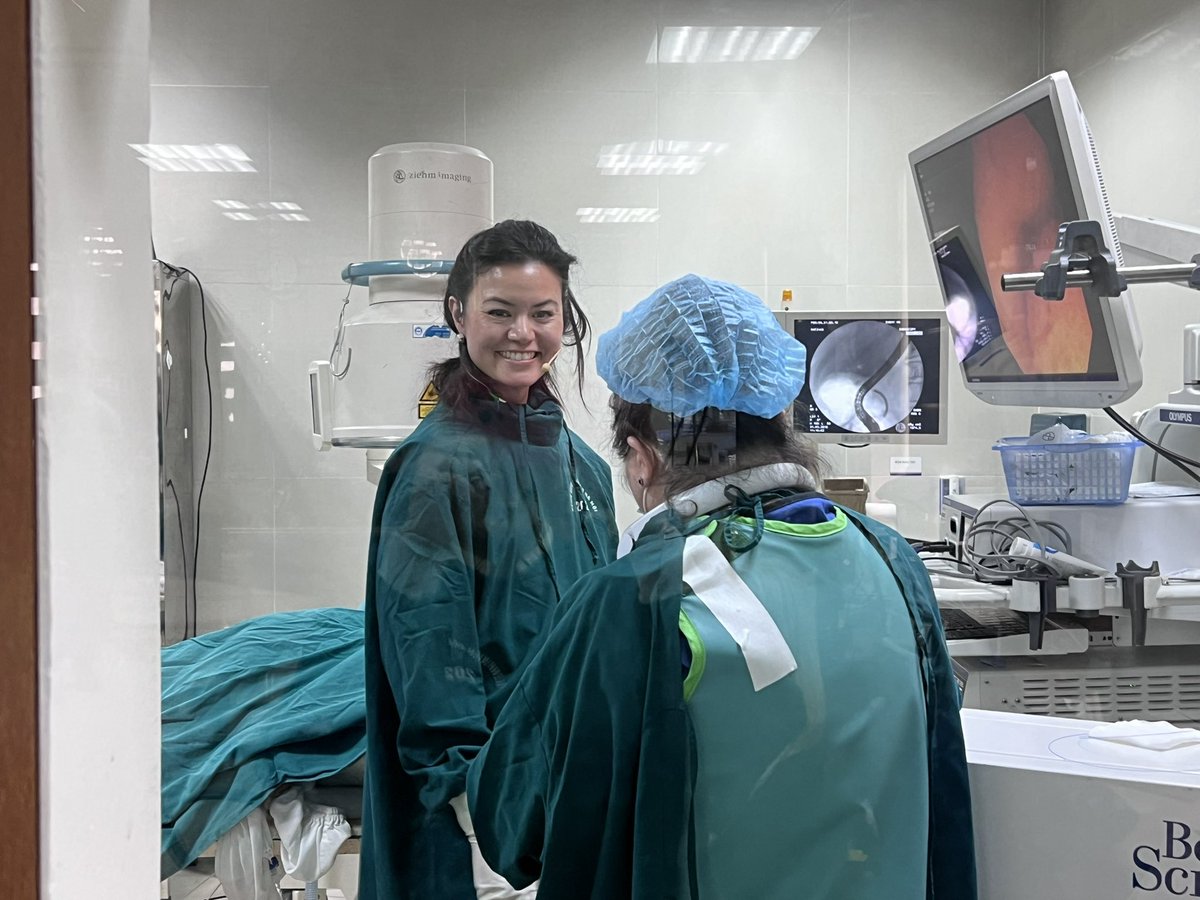 What a way to celebrate National Doctor’s Day by collaborating w/ GI docs in Hanoi, Vietnam! 

Lectures + live EUS, ERCP w/cholangioscopy and EMR cases broadcasted to &gt;500 MDs/RNs across Vietnam. Thanks to AWE for planning this medical mission!