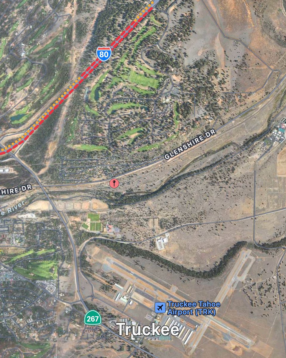 Happening now: #Truckee Fire crews on scene of an aircraft down near the Olympic Heights subdivision, between the railroad tracks and the Truckee River. Use caution if traveling in the area.