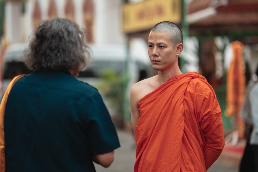 HabisNontonFilm's tweet photo. THE BELIEVERS ini bener-bener "tepi jurang". 

Jamy James, Peach &amp; Ally ngebisnisin kuil demi bayar utang. Fitnah biksu sampe transaksi narkoba di kuil seolah cuma di permukaan, sebelum masalah yg lebih besar muncul berurutan. Drama thriller yg slow tapi mengerikan. BAGUS! https://t.co/pW64Fgx9EK