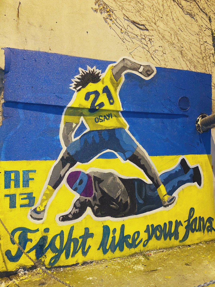 fenersportscom's tweet photo. Kadıköy'de, Osayi Samuel duvarı. https://t.co/4na5KtQREj