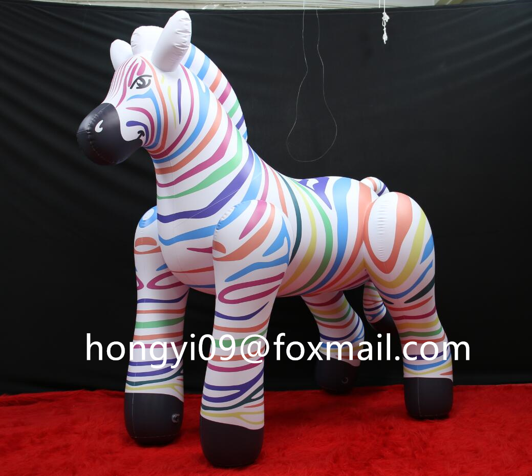 Colored horse, DM or email me
#inflatablehorse #inflatable #inflatableanimals #bouncy #squeaky #inflatablepony