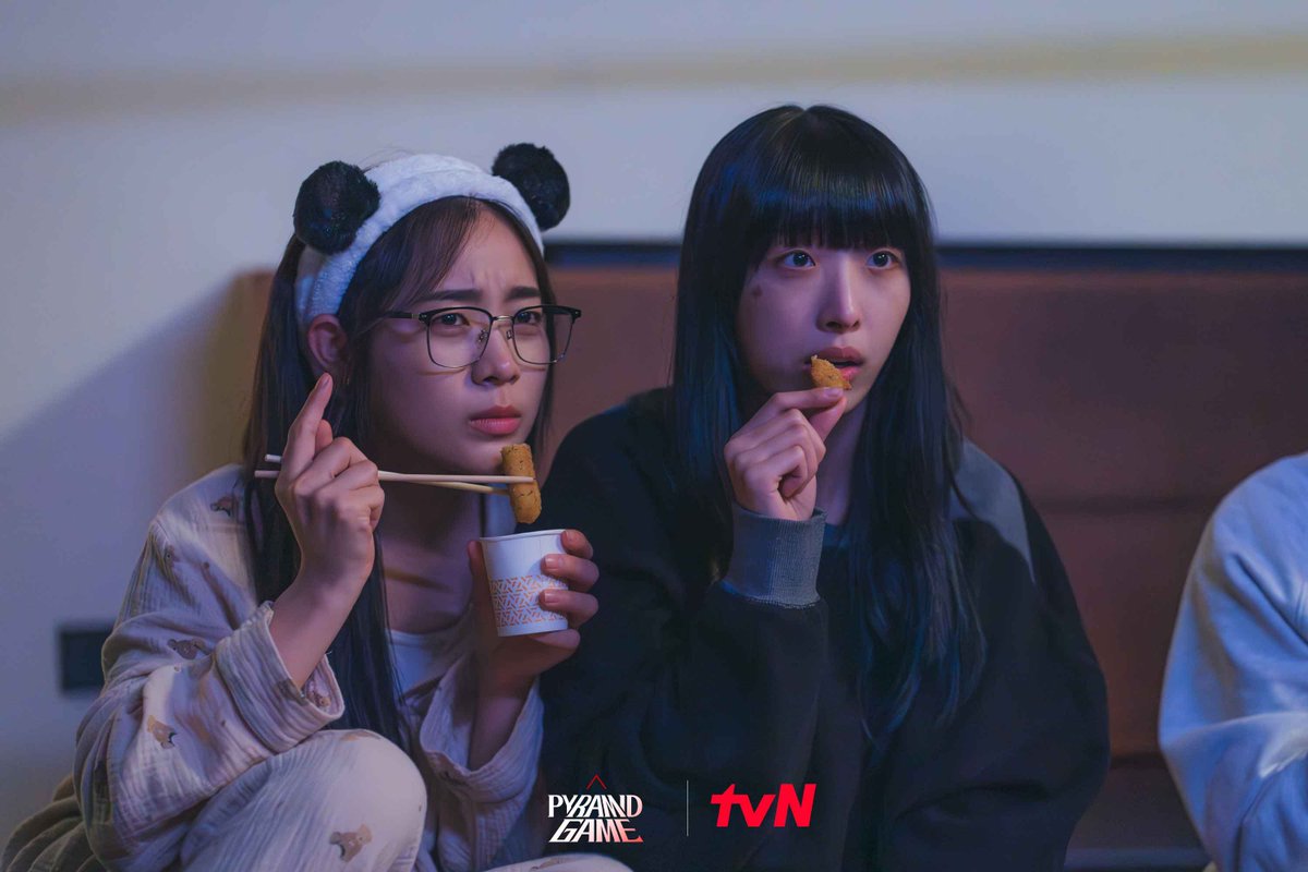 tvN_Asia's tweet photo. What happen to Ye-rim? ๐ญ Donโt miss the final two episodes of <Pyramid Game> tonight on tvN Asia! ๐บ
#PyramidGame
Every Thu 22:30 (GMT +8)๐ธ๐ฌ๐ฒ๐พ๐ฎ๐ฉ๐ต๐ญ
#tvNAsia #BestKoreanEntertainment #SameDayExpress #PyramidGame #KimJiYeon #JangDaAh #RyuDaIn #ShinSeulKi #KangNaEon https://t.co/fViuAH8FLb