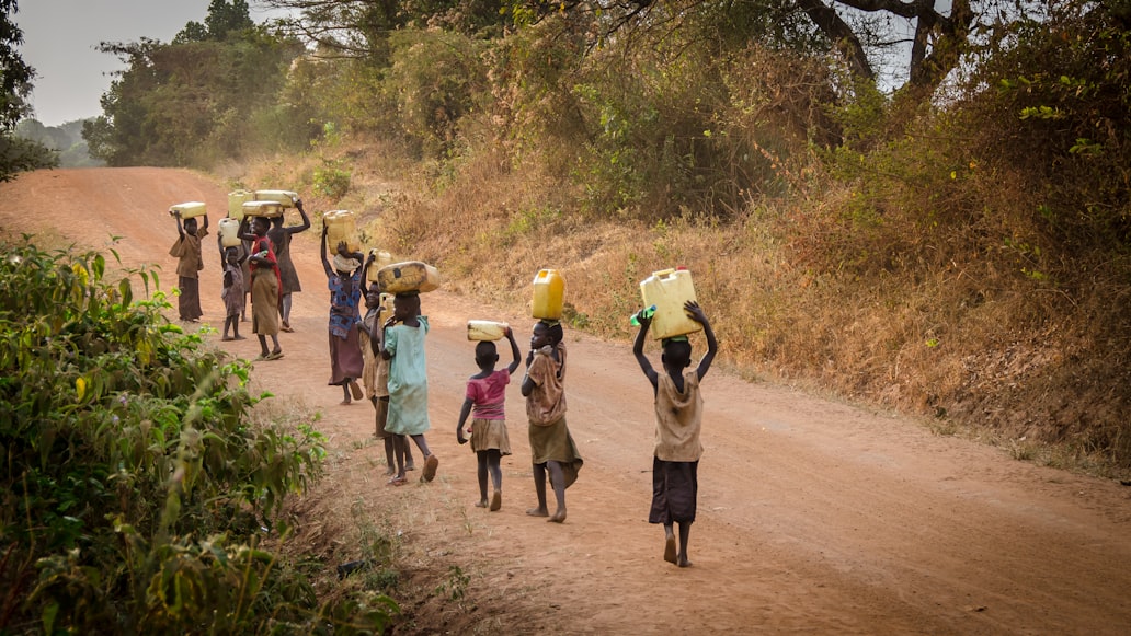 JAMES757694278's tweet photo. Due to too much sunshine we are likely to face a challenge of water crisis and hunger too
This is a climate emergency
#takeclimateactionnow
@256brighton @AnitahAmong @endelstamberg @GeraldKutney @ECOWARRIORSS @UNDPClimate @UNICEF @theGCF @usmissionuganda @cherinet_ @POTUS @UN https://t.co/b7dxZ8Elo6