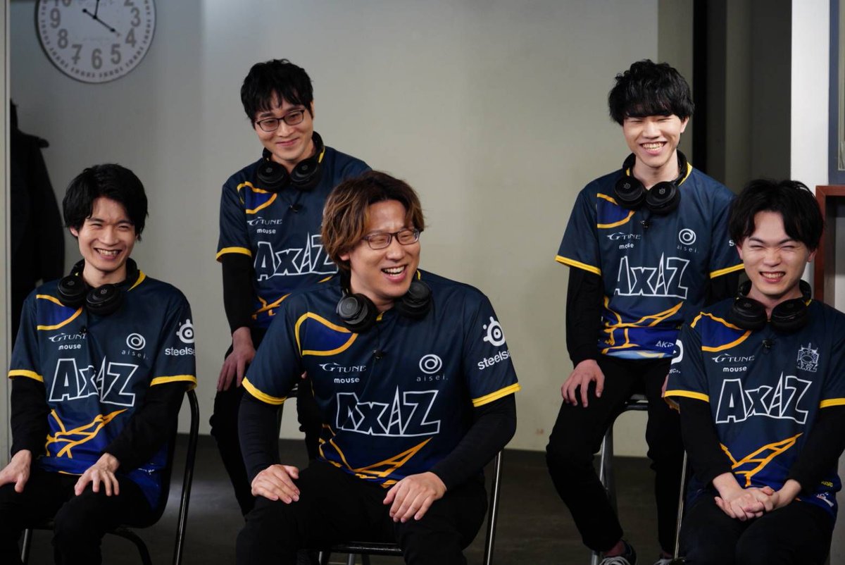 eGG_esports's tweet photo. #eGG 本日24:59から放送!
AXIZシャドウバース部門が
#RSPT 23-24 年間王者をスタジオで報告!
DAIGOさん、玲奈ちゃん、ゴセッキー、キッシーから記念のプレゼントを貰うも反応が…😅
深夜ですがご覧いただけたら嬉しいです🙇♂️
放送後TVerで配信も!
#DAIGO #武田玲奈 #五関晃一 #ABCZ #岸大河 https://t.co/XtTSsLYW3G