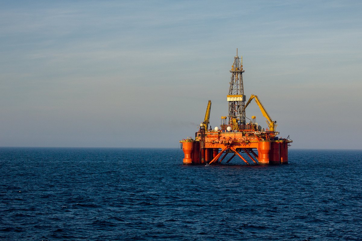 The China National Offshore Oil Corporation announced Monday that it has discovered an #oilfield in the #BohaiSea, some 200 km from #China's Tianjin Municipality, with a proven #oil reserve of 104 million tonnes. #energy #Crudeoil