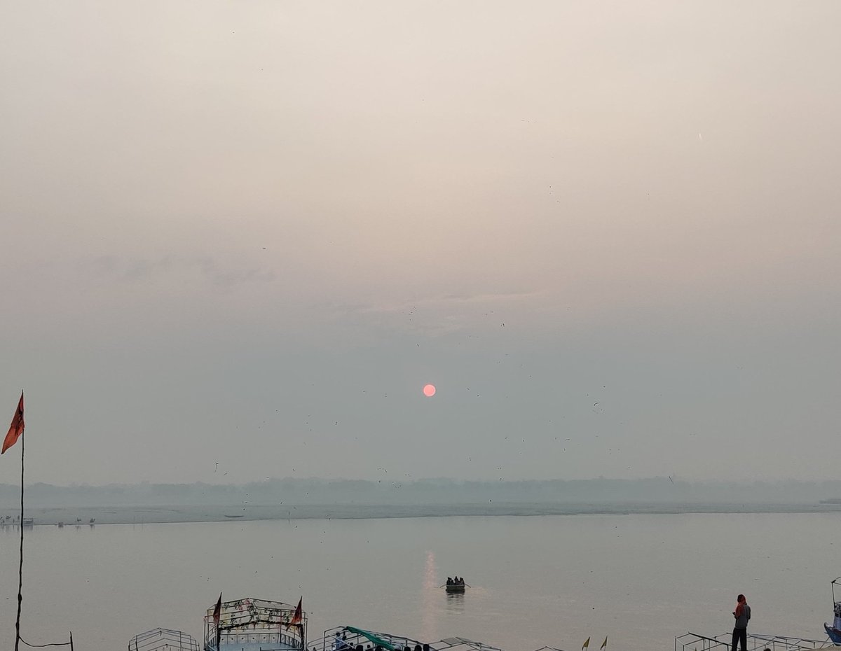 A blissful feeling to participate in the Ganga Arti at Asi Ghat at Kashi, Varanasi this morning followed by watching the sun rise over Ganga. Felt blessed 🙏