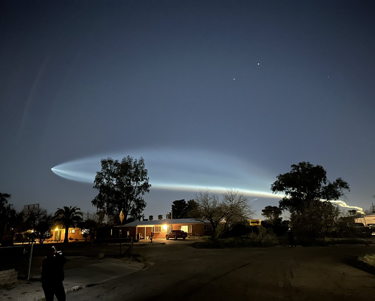 LoveOfJets's tweet photo. @SpaceX View from Tucson Az! https://t.co/Zh8a7SXSa6