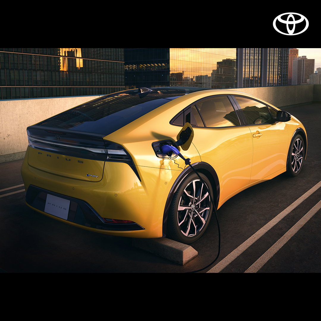 TOYOTA_PR's tweet photo. プリウスPHEVならではの魅力はこちらから。