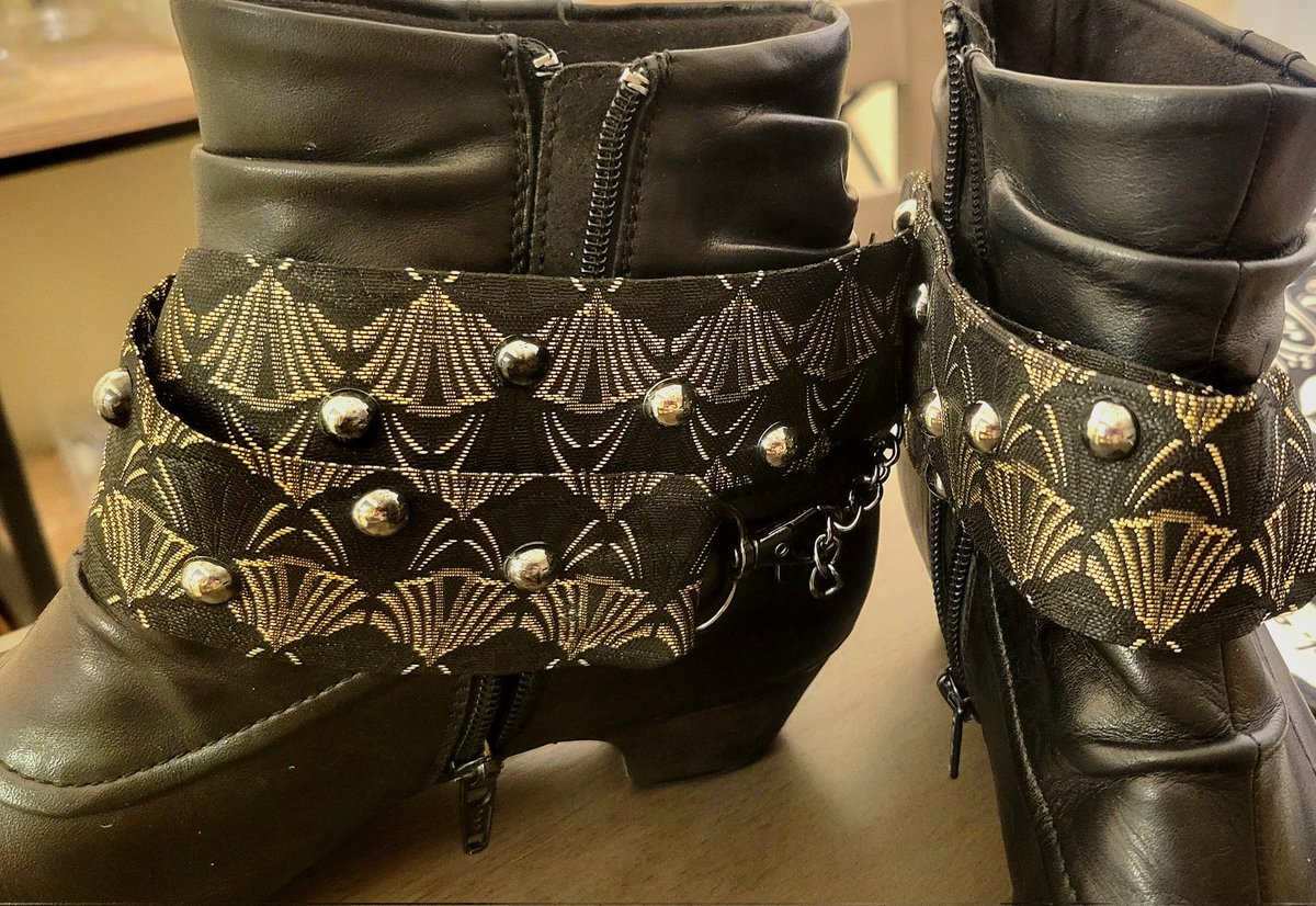 shandataber's tweet photo. The fabulous @JMNDesigns has created these stylish boots with a little help from Harvey Dent's tux. He won't mind, I'm sure. I love these so much! Thank you, Jennifer! #batbrats #CWGothamKnights https://t.co/LSqgv7k1pr