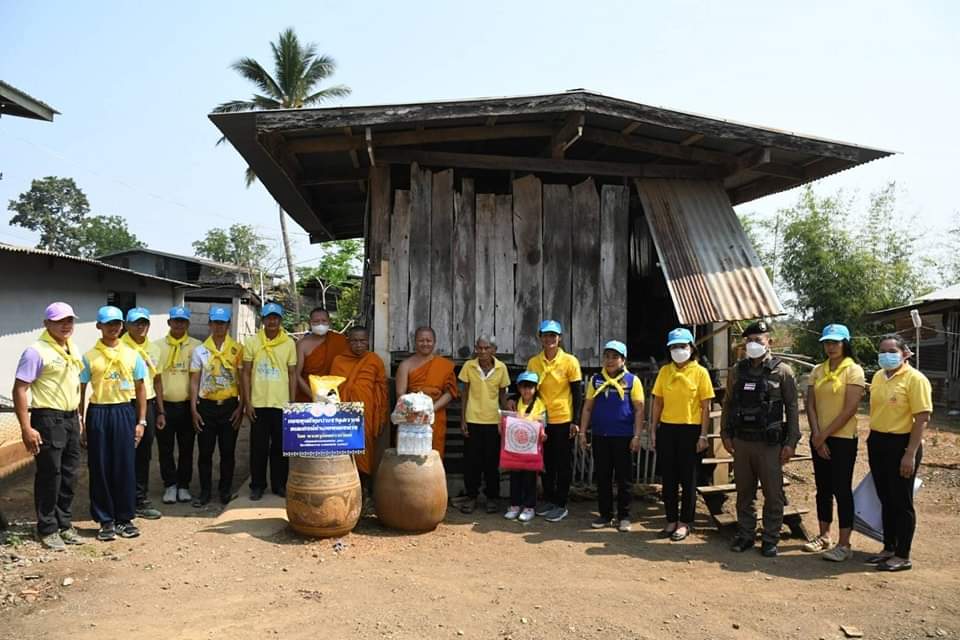 swcom2020's tweet photo. รพศ.2 นำเครื่องอุปโภคบริโภคข้าวสารอาหารแห้ง ผ้าห่ม มอบให้กับประชาชนที่มีฐานะยากไร้และผู้สูงอายุ จำนวน 5 ครัวเรือน ในพื้นที่ อ.หนองม่วง จ.ลพบุรี/เพื่อถวายเป็นพระราชกุศล เนื่องในโอกาสมหามงคลเฉลิมพระชนมพรรษา 6 รอบ72 พรรษา พระบาทสมเด็จพระเจ้าอยู่หัว 28 ก.ค.2567
#จิตอาสา
#swcom
#rta https://t.co/AOdD46XNRg
