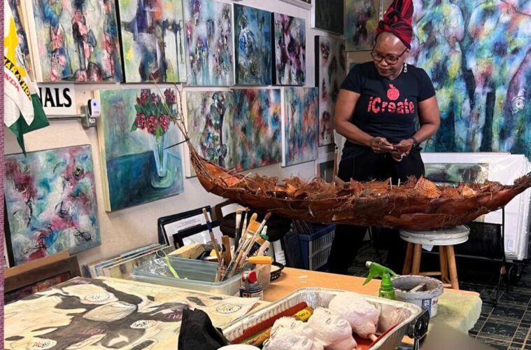 #MeetAnArtistMonday: Adeola Davies-Aiyeloja took a winding & intuitive path to realizing her vision as an artist—from early enjoyment to a self-taught discipline & years as an educator, to a practice built on discovery, history, ancestry, beauty & empathy. laweekly.com/meet-abstract-…