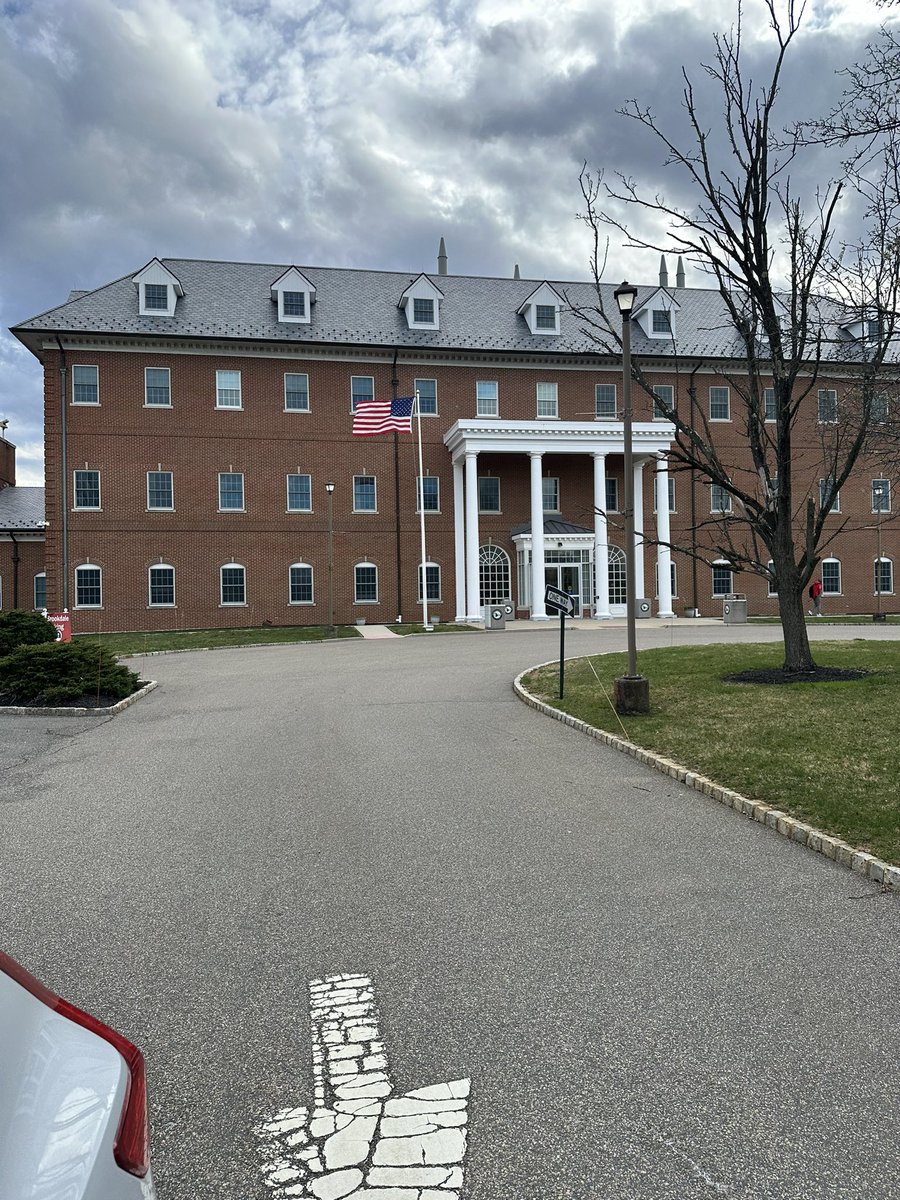 Great meeting to discuss opportunities for partnership with our colleagues at Brookdale Community College, as we toured the Freehold campus this afternoon! @FDUWhatsNew