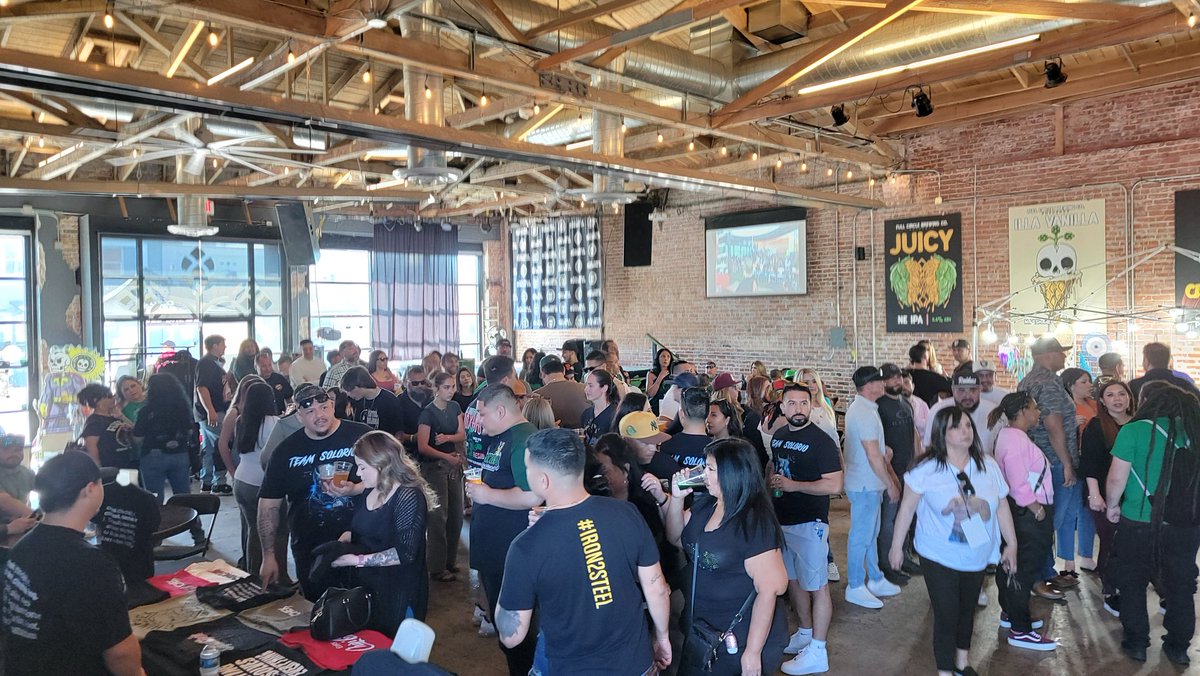 BoxingVitals's tweet photo. We definitely know how to put a #boxing event like I said Teamwork is key next event will be bigger and better🥊#Fresno #boxeo 
@FightersVoice_
@DogboxerEric
#YankFan
@BoxingVitals https://t.co/qQ68DIvqrr
