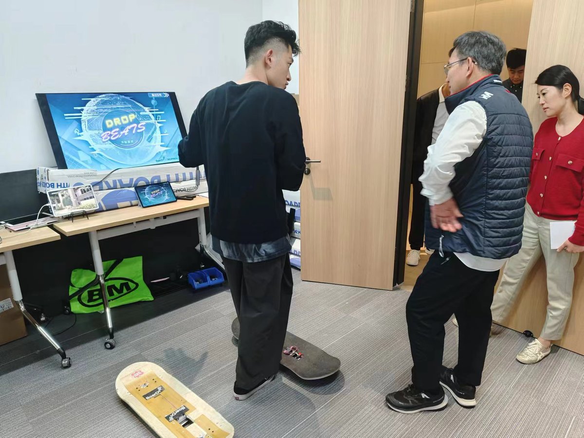 BoarDrop tweet media