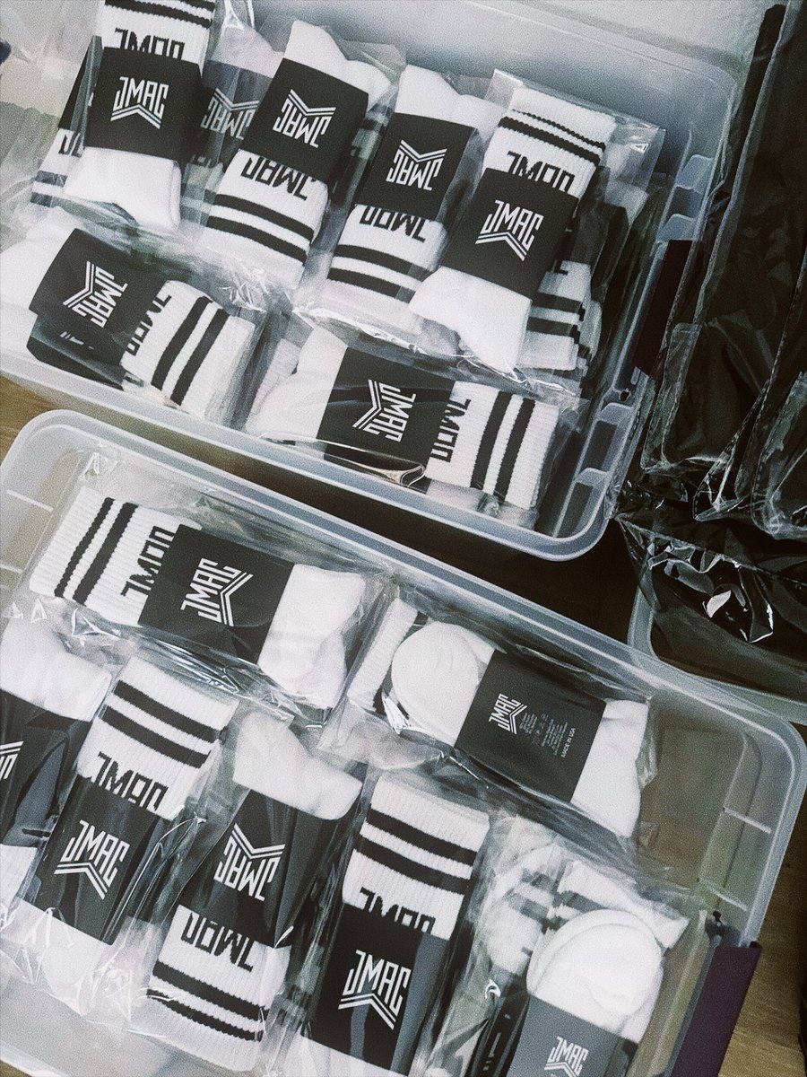 itsmclaughlin11's tweet image. Haven’t got your merch yet? 
limited sizes available. 🤷🏾‍♂️ ⬇️
jmacofficial.com
#shamelessplug 🐺