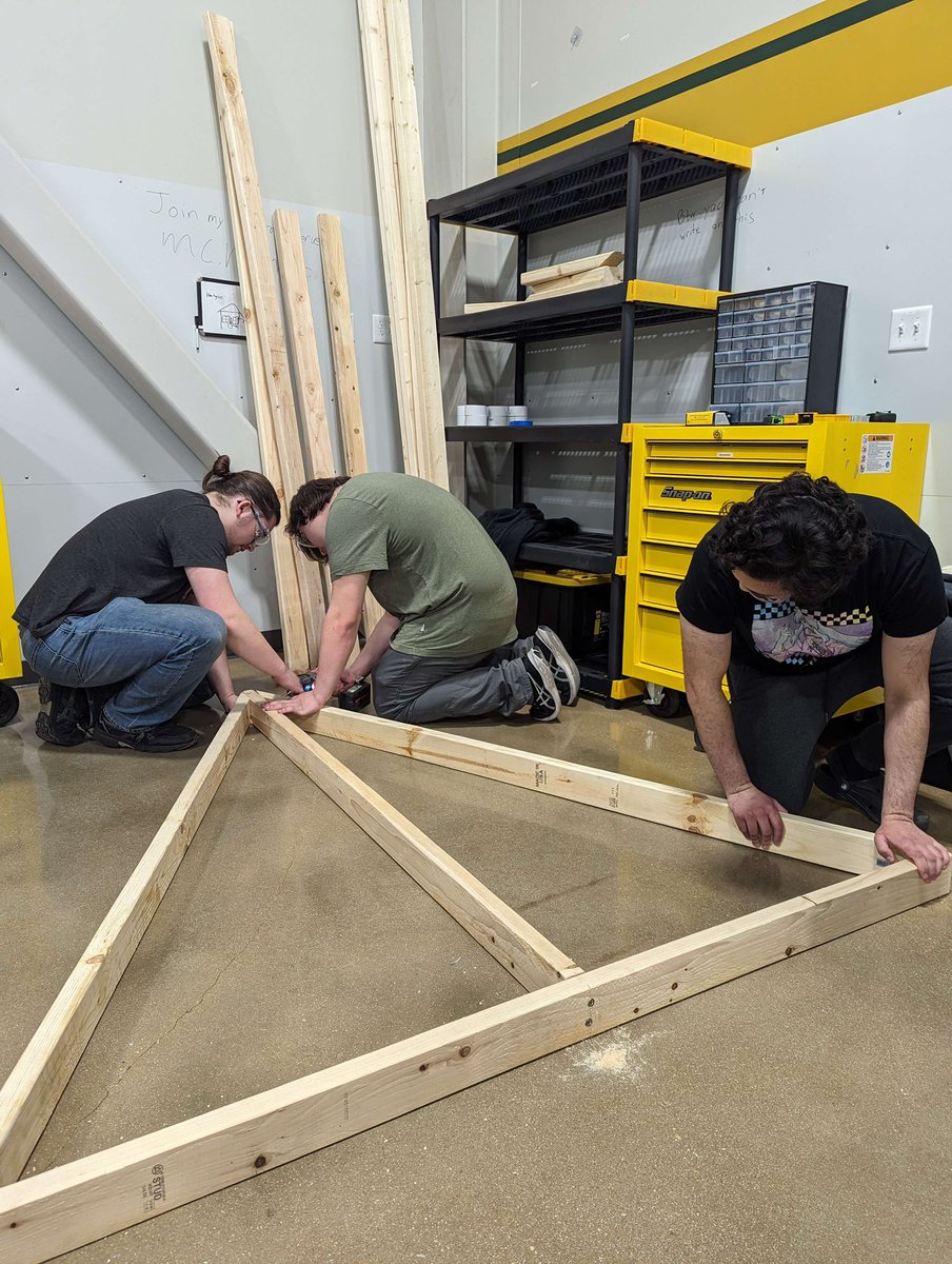 mst_sustainable's tweet image. CArEE Update: 🌱 Frame for vertical farm done, PVC pipes next! Anaerobic digester &amp;amp; pump system planned this semester. Exciting collaboration with EECS to automate pump system! 🚀 #sdelc #Sustainability