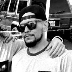 Zaurom1's tweet photo. #NuevaFotoDePerfil https://t.co/bwwlpDOQd0