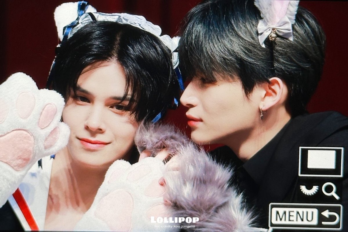 korean9snake's tweet photo. 🫣 https://t.co/QiUUvl1YMe