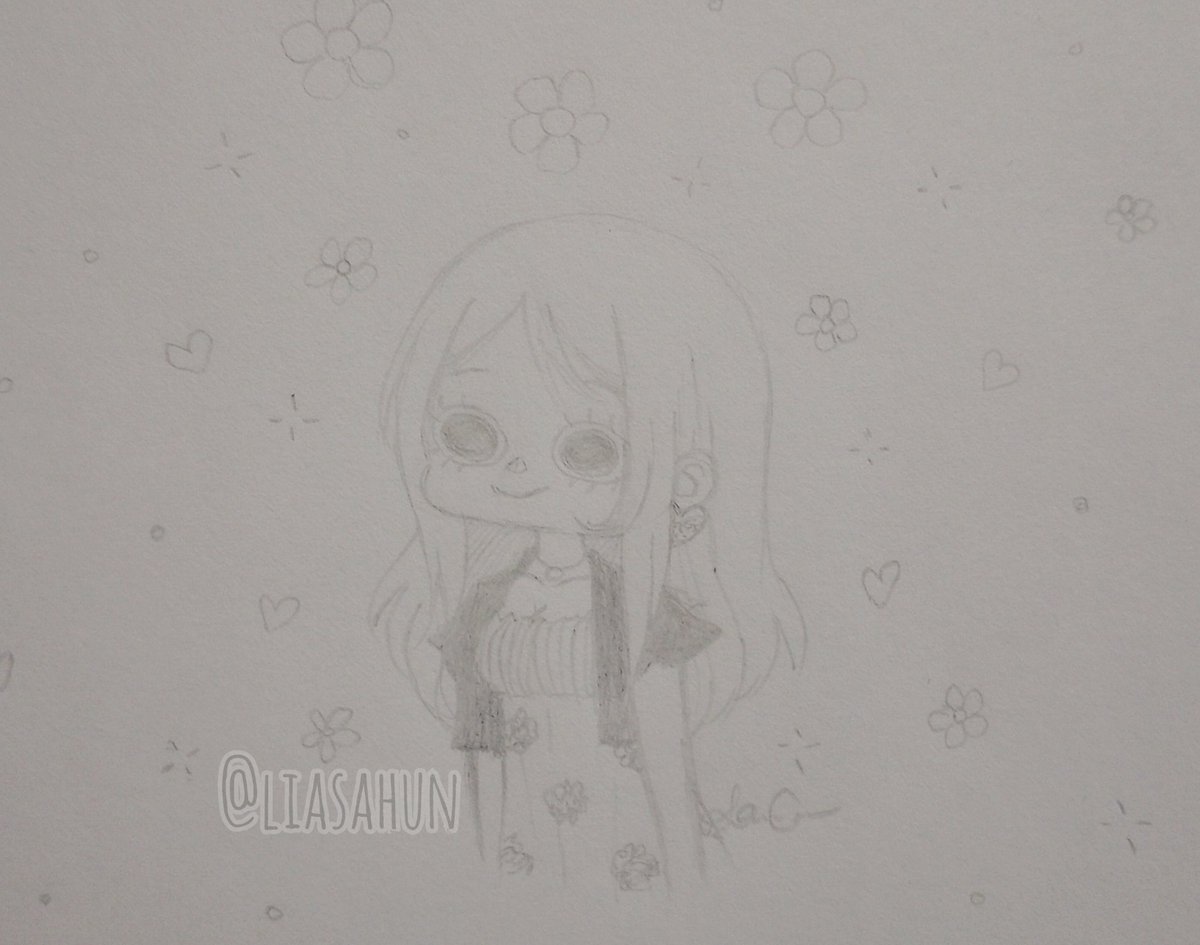 not a single thought behind those eyes 🫧🌸✨🎀 

.
.
.

Wanted to doodle something :3

#liasahunart #traditionalart #oc #originalcharacter #artistsontwitter #myart #drawing #art #anime #manga #traditionalartists #Artist #doodle