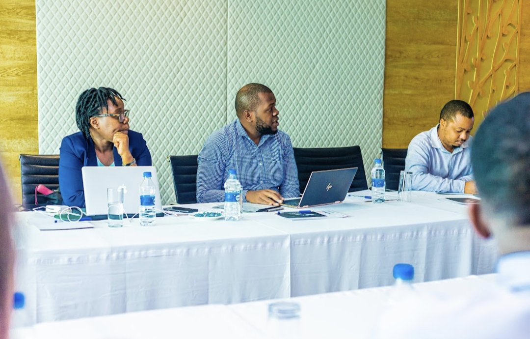 We <a href="/VenturesSahara/">Sahara Ventures</a> invest countless hours co-creating ideas to stay ahead of the curve. Stay tuned for what's next! #SV in the making!