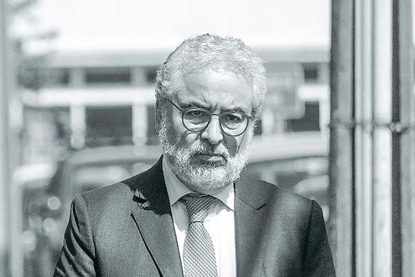 PiensaPrensa's tweet photo. ¿Por qué Luis Hermosilla no está procesado? https://t.co/3AqB99IhTB