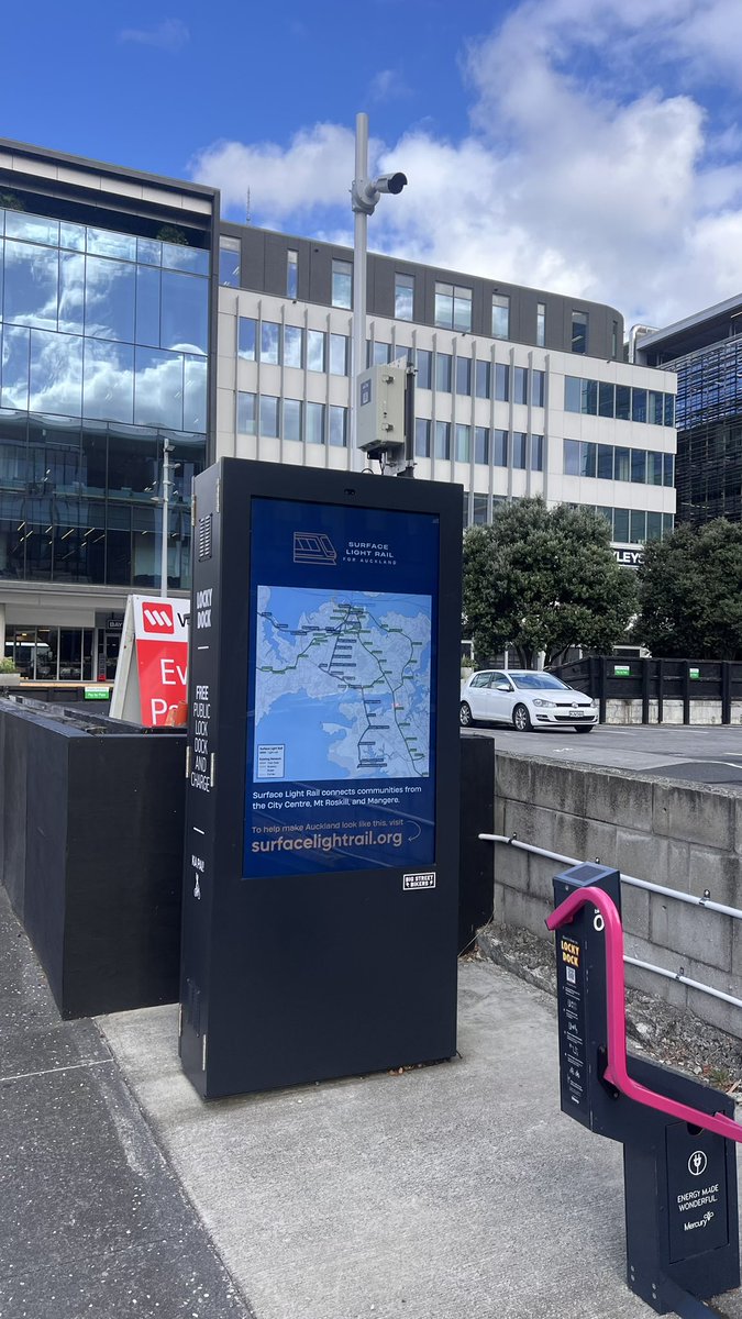 NZTransitBuzz's tweet photo. #LightRailNews: @SLR_AKL have begun an advertising campaign on the Locky Dock network. 

The campaign is designed to showcase their new network map and encourage people to visit their website. https://t.co/0HcMYxed9m
