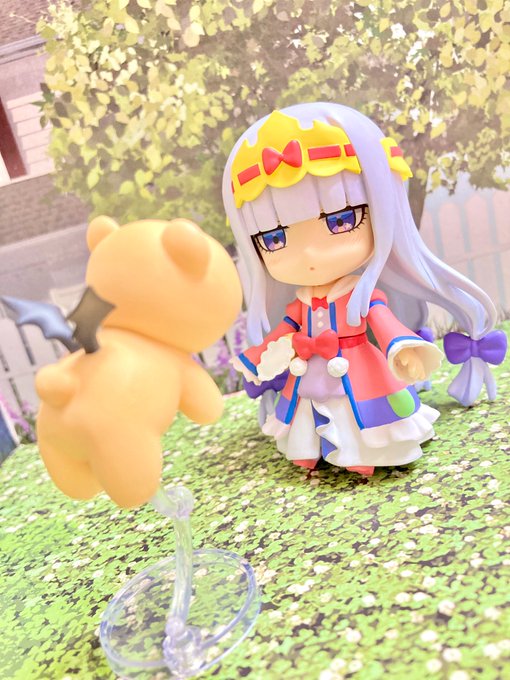 でびあくまをお風呂に入れました(腹の穴に棒をさすため) 
