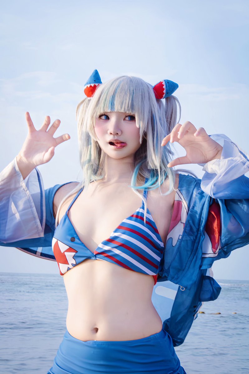 tenshiikura's tweet photo. bleep bloop 💙💙
#gura #gawrt #gawrgura #guracosplay #cosplaygirl #cosplayer #hololive #hololivecosplay #hololiveen #cosplaygirl #gurashark #anime #kawaii #manga #vtuber #vtubing #gurahololive #guraswimsuit #swimsuitmodel #swimsuitshoot #photobook #sharkcosplay #bikini #cosplay https://t.co/pf7Hcoo13N
