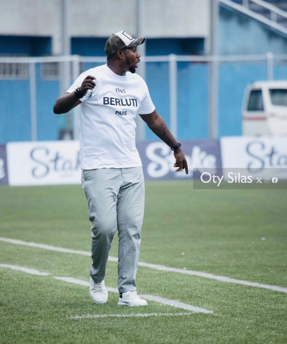 Quiz:

Do you know that the current assistant Coach of Enyimba @EnyimbaFC, Yemi Olarenwaju played for Kwara United? Tell us the season or seasons he played for United and under which Coach. 10K for who get it courtesy of Yemma @yemastarcoach