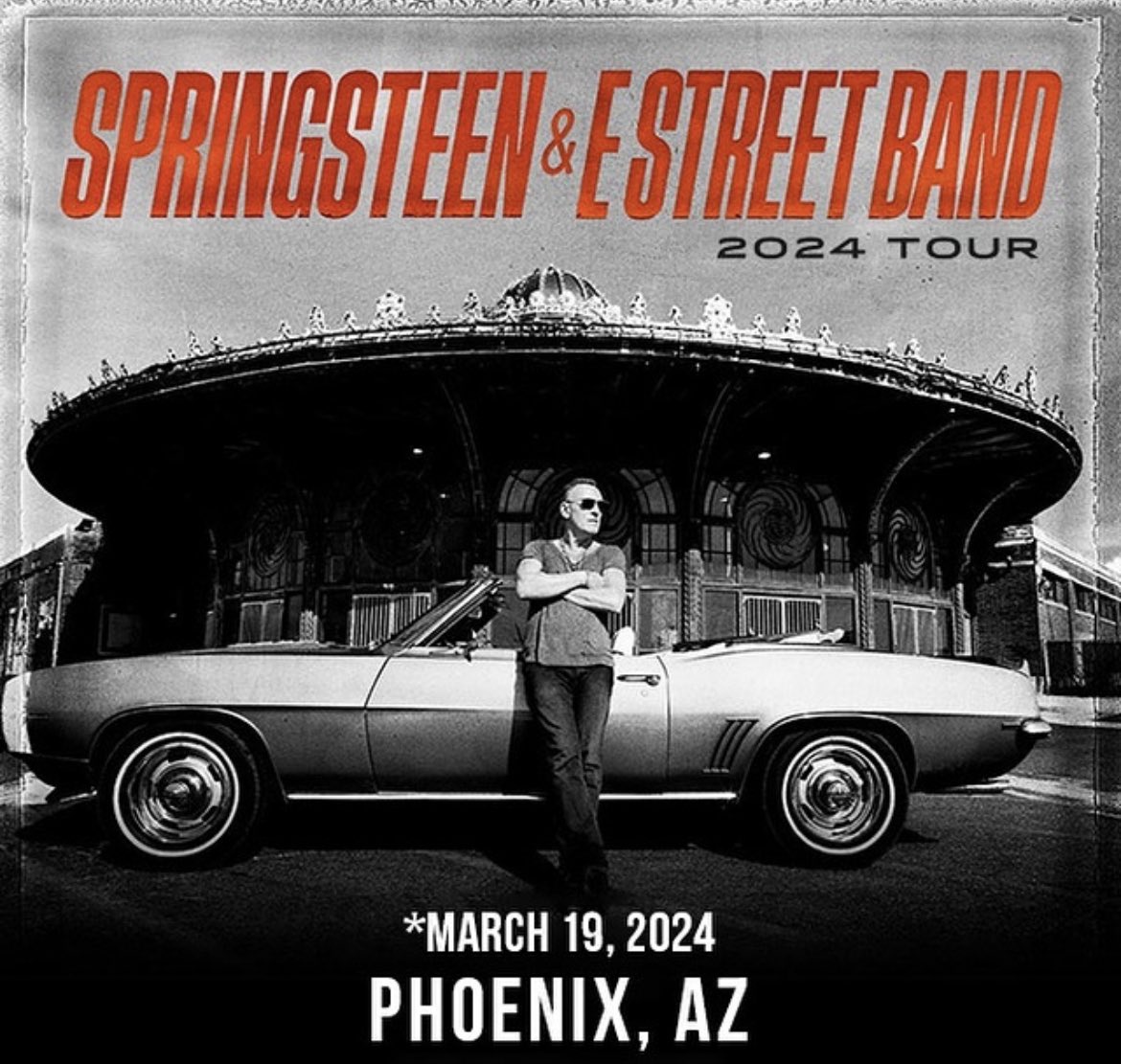 Fan_0f_the_Boss's tweet photo. Bruce Springsteen and the E Street Band are back in action tonight for the first time in over 6 months in Phoenix, Arizona! https://t.co/RI44A5PjIb