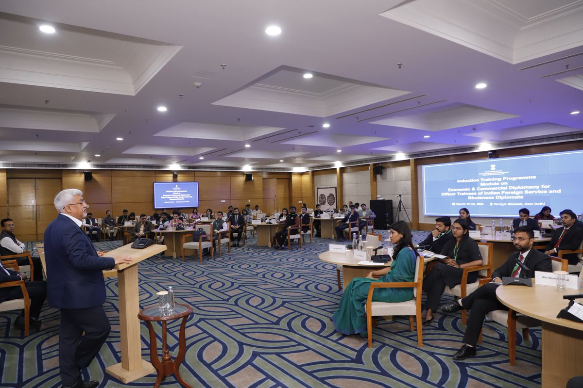 Sh Sunil Barthwal, Commerce Secretary delivered inaugural remarks at Induction Training Program of IFS Officers of 2023 batch & Diplomats from Bhutan & shared broad overview of India's Trade Policy, perspective on FTAs, WTO, global trade & Role of Commerce in India’s Development.