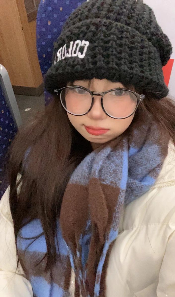 Daji050577's tweet photo. 广州的哥弟们小心这个假搭子骗🚪骗酒店几百块钱对我来说跟几块钱一样何必为了这几百来飞我呢 在广州的哥弟们帮忙转发转发给大家避雷 https://t.co/fMh4RP1KuB