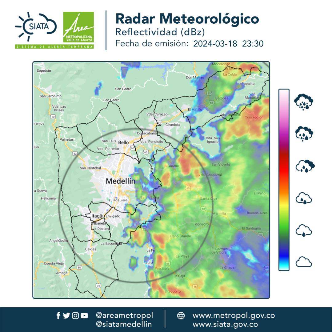 siatamedellin's tweet photo. #SIATAnoticias | (23:30) 🌧️ Sistema de precipitaciones con gran extensión se registra ingresando a los municipios de Barbosa, Girardota, Medellín y Envigado con moderada intensidad. Se espera continúe su ingreso por el oriente del Valle durante la madrugada. @Areametropol https://t.co/KoeatuFfGI