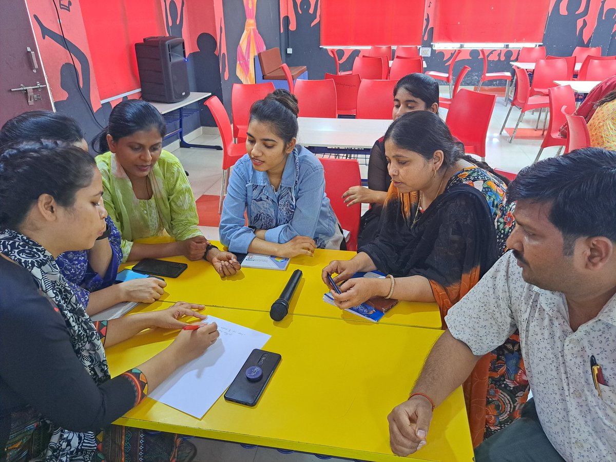 jaipuria_ftp's tweet photo. Unlocking the power of inquiry! 📷 Our educators delved into the 'Art of Questioning' at a dynamic Trainer to Trainer (T2T) session held at Seth M R Jaipuria School Fatehpur campus. Empowering minds, sparking curiosity, and enhancing learning strategies.
#T2T #ArtOfQuestioning https://t.co/uIR0e27KsM