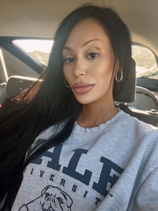 Hi https://t.co/sovsewHRzS<a href="/tag/onlyfans"class="tags"><span>#onlyfans</span></a>