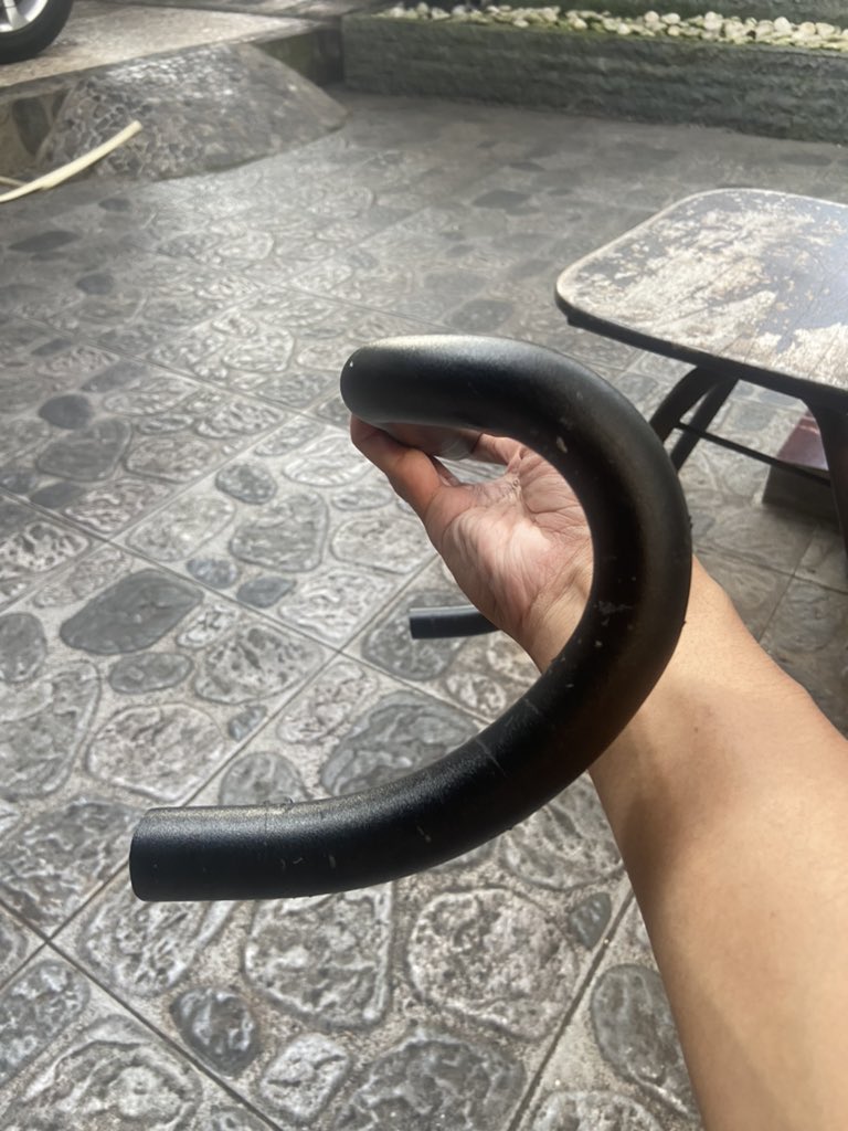 Teguuh_'s tweet photo. #fnfjb 

WTS 
DROPBAR RITCHEY COMP CURVE ALLOY 
Width: 400mm
Drop: 128mm
Reach: 73mm
Drop flare: 1°
Kondisi: lecet pemakaian, tidak ada korosi dan bengkok
Lokasi : Denpasar Bali
Rekber: tokoijo
Harga 450.000 
081246411965 https://t.co/To6WM9ybDL