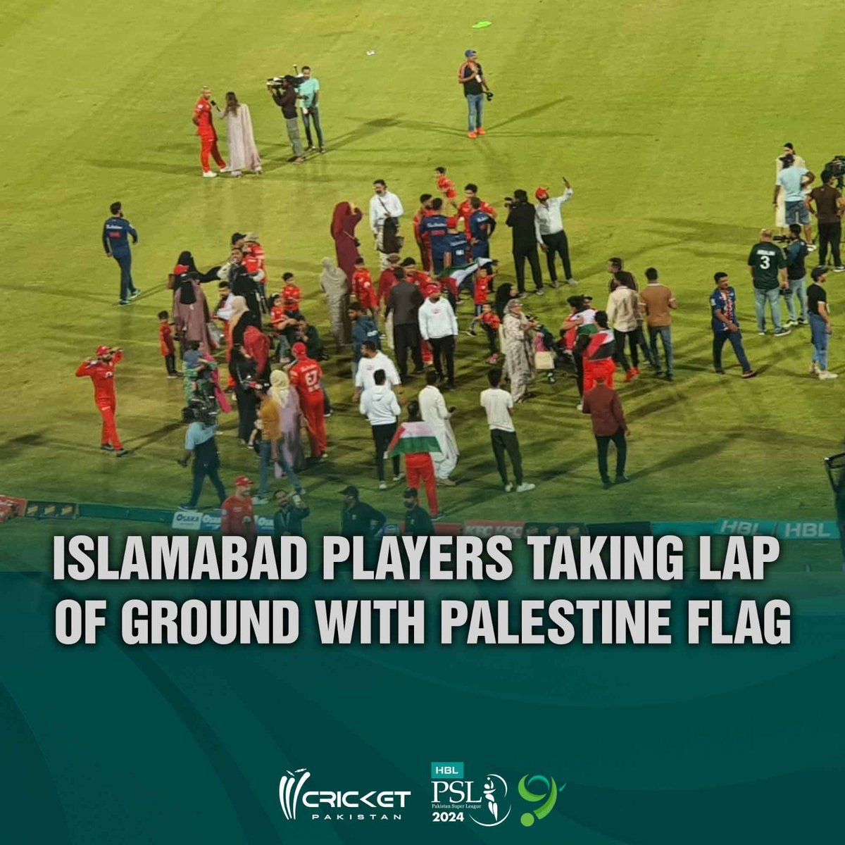 #IslamabadUnited players showed #Palestine flags after becoming Psl9 champions 
#PTI_Folllowers