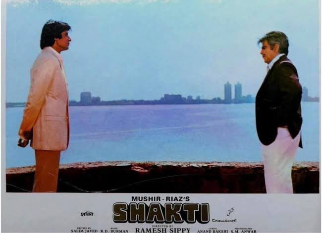 One of my Favourite Film,
Mushir Riyaz’s 
Dir. @rgsippy 

                       Shakti
                       #शक्ति

@SrBachchan #AmitabhBachchan Sir 
#DilipKumar ji
#Rakhee ji
#SmitaPatil ji
#AmrishPuri ji
#KulbhushanKharbanda ji