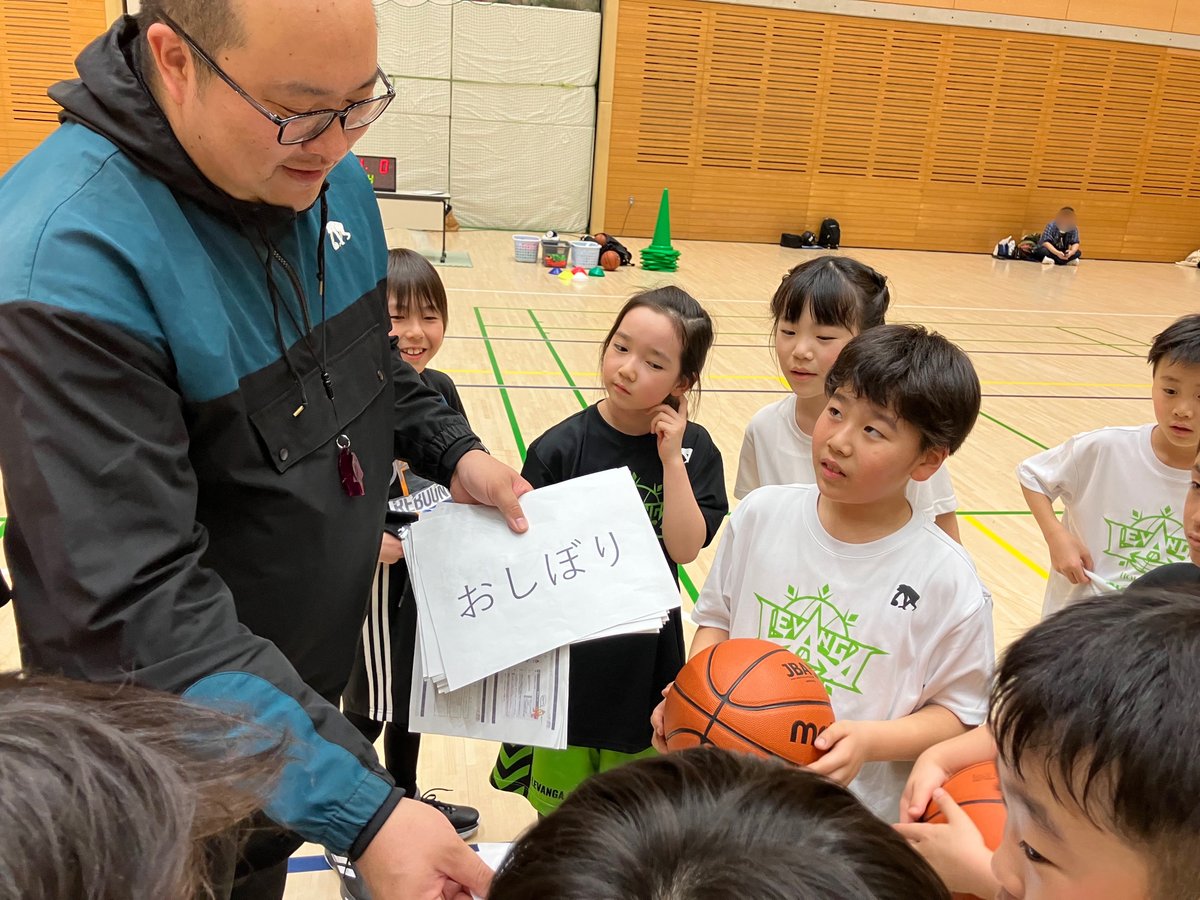 levangakousiki's tweet photo. #BリーグHope #そなえてバスケ by #日本郵便
そなえてバスケ杯開催中🏆
クラブ防災アクション #6thweek に #ディフェンスアクション を21回実施しました。
今回も #レバンガ北海道 アカデミー生を中心にバスケを通して防災知識を楽しく学びました⛹️💡
詳細は✅https://t.co/V5RsOXMKxT https://t.co/E7Eccg8eyh